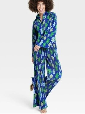 Sammy B X Target Vibrant Blue Floral Button-Up Top & Wide-Leg Plisse Pants Set